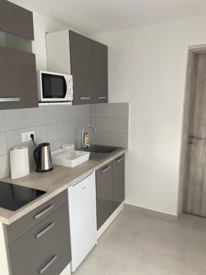 Sunset Beach Apartman Balatonfuzfo Exterior photo